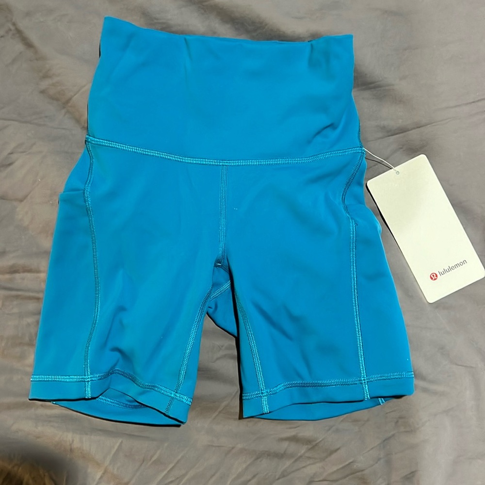 Lululemon Wunder Train HR Short 6” Pockets